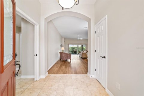 Casa en venta en The Villages, Florida, 3 dormitorios, 181.44 m2 № 1855546 - foto 12