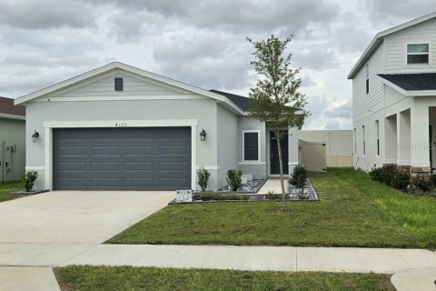 Villa ou maison à Lake Hamilton, Floride 3 chambres, 131.36 m2 № 2401182