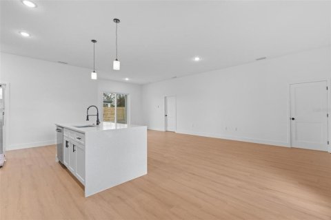 House in Ocala, Florida 4 bedrooms, 167.13 sq.m. № 2115807 - photo 6