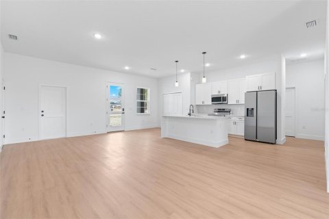 House in Ocala, Florida 4 bedrooms, 167.13 sq.m. № 2115807 - photo 7