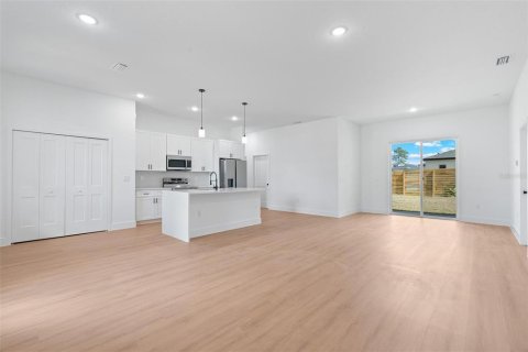 House in Ocala, Florida 4 bedrooms, 167.13 sq.m. № 2115807 - photo 5