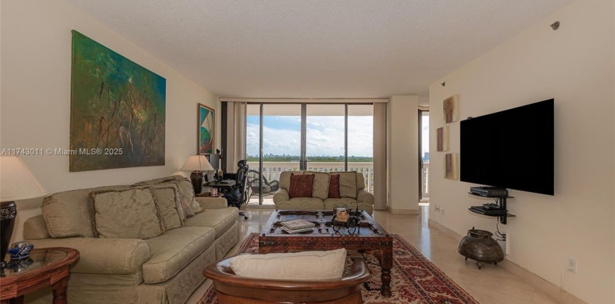 Condominio en Aventura, Florida, 2 dormitorios № 1730453
