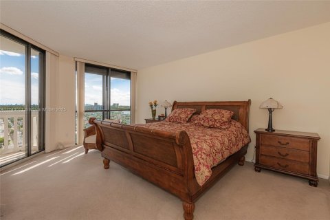 Condominio en venta en Aventura, Florida, 2 dormitorios, 144.93 m2 № 1730453 - foto 15