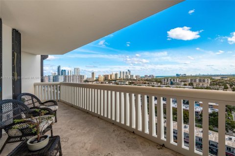 Condominio en venta en Aventura, Florida, 2 dormitorios, 144.93 m2 № 1730453 - foto 23