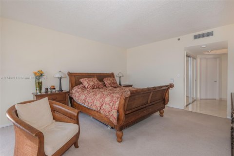 Condominio en venta en Aventura, Florida, 2 dormitorios, 144.93 m2 № 1730453 - foto 16