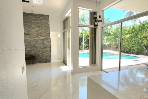 House in Weston, Florida 5 bedrooms, 239.13 sq.m. № 2016203 - photo 10
