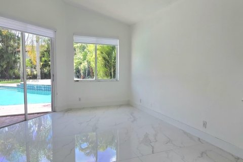 House in Weston, Florida 5 bedrooms, 239.13 sq.m. № 2016203 - photo 19