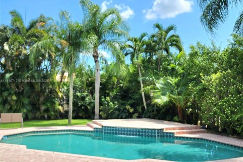House in Weston, Florida 5 bedrooms, 239.13 sq.m. № 2016203 - photo 15