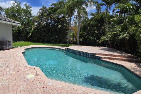 House in Weston, Florida 5 bedrooms, 239.13 sq.m. № 2016203 - photo 16