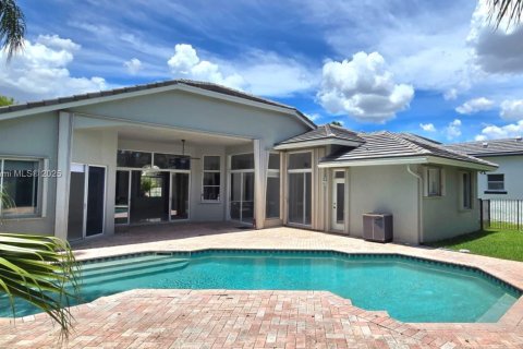 House in Weston, Florida 5 bedrooms, 239.13 sq.m. № 2016203 - photo 17