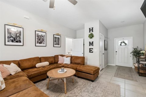 Touwnhouse à vendre à Wesley Chapel, Floride: 3 chambres, 151.8 m2 № 2207627 - photo 11
