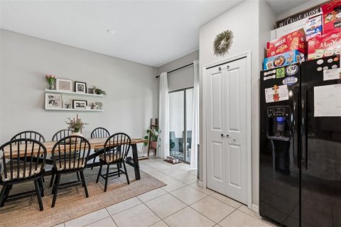 Touwnhouse à vendre à Wesley Chapel, Floride: 3 chambres, 151.8 m2 № 2207627 - photo 17