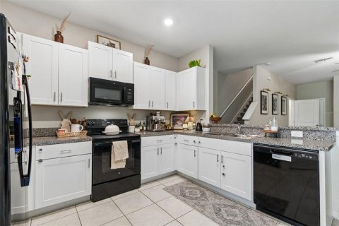 Touwnhouse à vendre à Wesley Chapel, Floride: 3 chambres, 151.8 m2 № 2207627 - photo 15