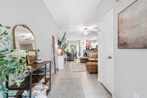 Touwnhouse à vendre à Wesley Chapel, Floride: 3 chambres, 151.8 m2 № 2207627 - photo 8