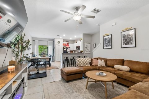 Touwnhouse à vendre à Wesley Chapel, Floride: 3 chambres, 151.8 m2 № 2207627 - photo 9