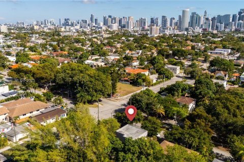 Adosado en venta en Miami, Florida, 4 dormitorios, 187.48 m2 № 1969788 - foto 18