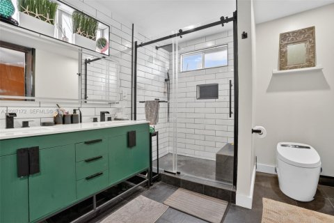 Купить виллу или дом в Майами, Флорида 3 спальни, 121.89м2, № 2242647 - фото 23