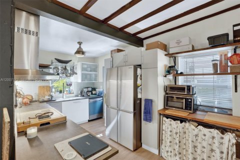 Купить виллу или дом в Майами, Флорида 3 спальни, 121.89м2, № 2242647 - фото 12