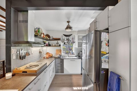 Купить виллу или дом в Майами, Флорида 3 спальни, 121.89м2, № 2242647 - фото 11