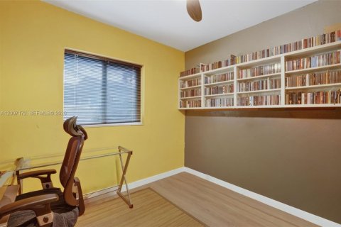 Купить виллу или дом в Майами, Флорида 3 спальни, 121.89м2, № 2242647 - фото 19