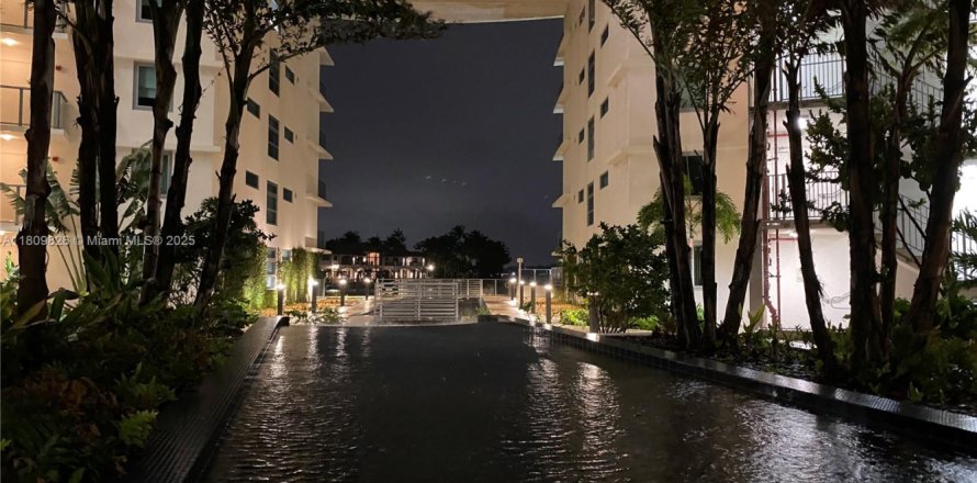 Condo à Miami Beach, Floride, 2 chambres № 1752304