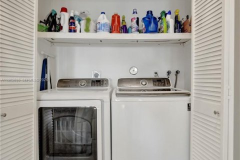 Touwnhouse à vendre à Deerfield Beach, Floride: 2 chambres, 132.76 m2 № 2030449 - photo 23