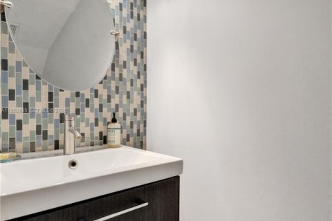 Touwnhouse à vendre à Deerfield Beach, Floride: 2 chambres, 132.76 m2 № 2030449 - photo 20