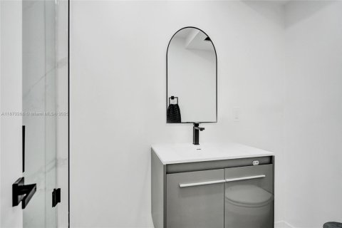 Copropriété à vendre à Hallandale Beach, Floride: 1 chambre, 80.82 m2 № 1979459 - photo 11