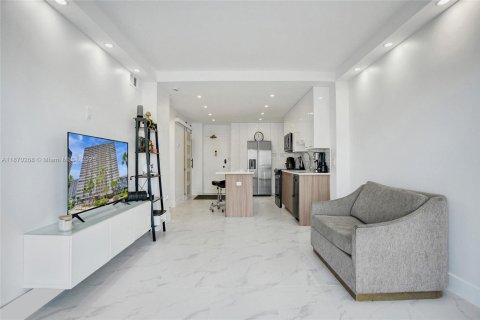 Copropriété à vendre à Hallandale Beach, Floride: 1 chambre, 80.82 m2 № 1979459 - photo 7