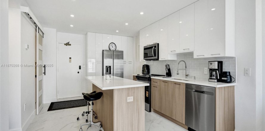 Condo à Hallandale Beach, Floride, 1 chambre № 1979459