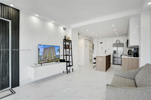 Copropriété à vendre à Hallandale Beach, Floride: 1 chambre, 80.82 m2 № 1979459 - photo 6