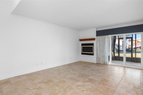 Adosado en venta en Tampa, Florida, 3 dormitorios, 147.25 m2 № 1719570 - foto 8