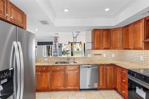 Adosado en venta en Tampa, Florida, 3 dormitorios, 147.25 m2 № 1719570 - foto 13