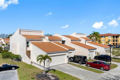 Adosado en venta en Tampa, Florida, 3 dormitorios, 147.25 m2 № 1719570 - foto 3