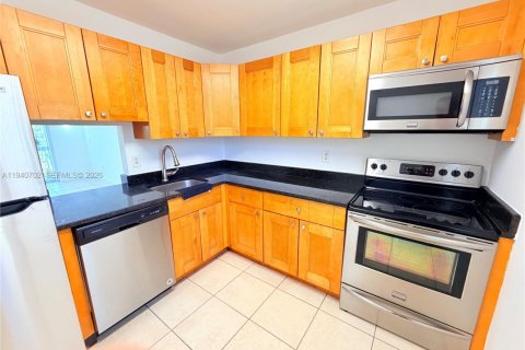 Condo à Miami, Floride, 2 chambres  № 1998234