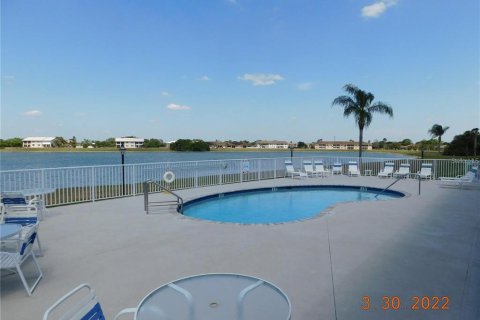 Condo in Punta Gorda, Florida, 2 bedrooms  № 2091786 - photo 8