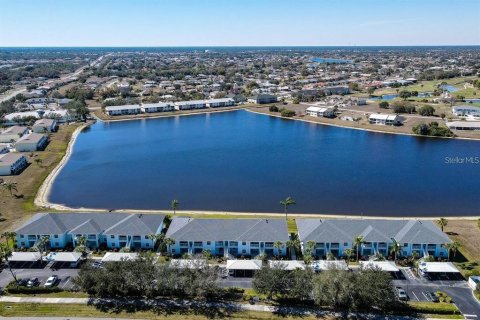 Condo in Punta Gorda, Florida, 2 bedrooms  № 2091786 - photo 10