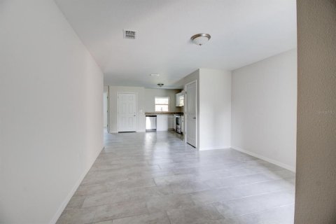 Apartment in Bartow, Florida 3 bedrooms, 96.62 sq.m. № 2094194 - photo 3