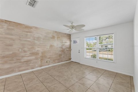 Villa ou maison à vendre à Daytona Beach, Floride: 3 chambres, 102.56 m2 № 2405688 - photo 4