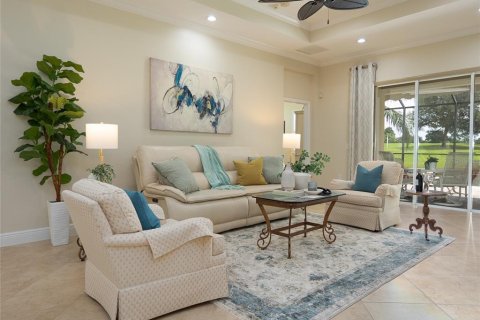 House in Lakewood Ranch, Florida 3 bedrooms, 224.73 sq.m. № 1902652 - photo 7
