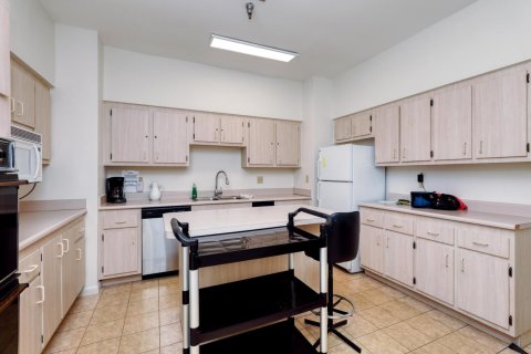 Condo in Lake Worth, Florida, 2 bedrooms  № 1178313 - photo 1