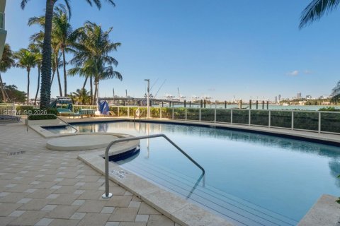 Condominio en venta en Miami Beach, Florida, 1 dormitorio, 53.23 m2 № 1999888 - foto 10
