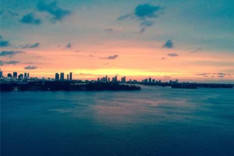 Condominio en venta en Miami Beach, Florida, 1 dormitorio, 53.23 m2 № 1999888 - foto 3