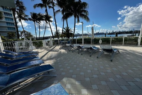Condominio en venta en Miami Beach, Florida, 1 dormitorio, 53.23 m2 № 1999888 - foto 14