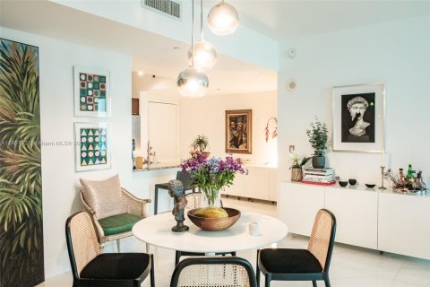 Condominio en venta en Miami, Florida, 2 dormitorios, 102.29 m2 № 1964934 - foto 6