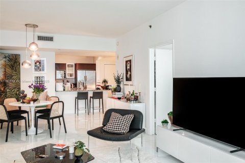 Condominio en venta en Miami, Florida, 2 dormitorios, 102.29 m2 № 1964934 - foto 12