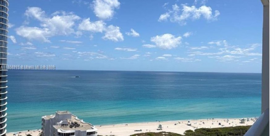 Condo à Sunny Isles Beach, Floride, 1 chambre  № 2013476