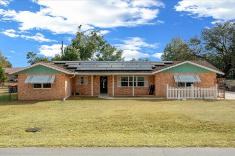 Villa ou maison à vendre à Belleview, Floride: 3 chambres, 232.26 m2 № 2232648 - photo 2