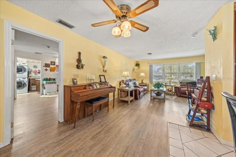 Villa ou maison à vendre à Belleview, Floride: 3 chambres, 232.26 m2 № 2232648 - photo 14
