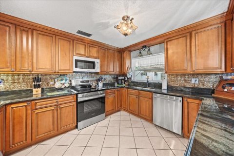 Villa ou maison à vendre à Belleview, Floride: 3 chambres, 232.26 m2 № 2232648 - photo 18